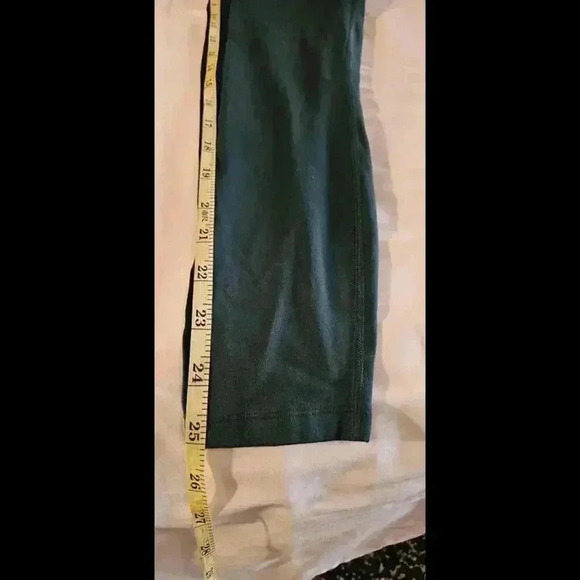 Stylish Green Velvet Side Panel Leggings - VS Pink COZY - Picture 4 of 6